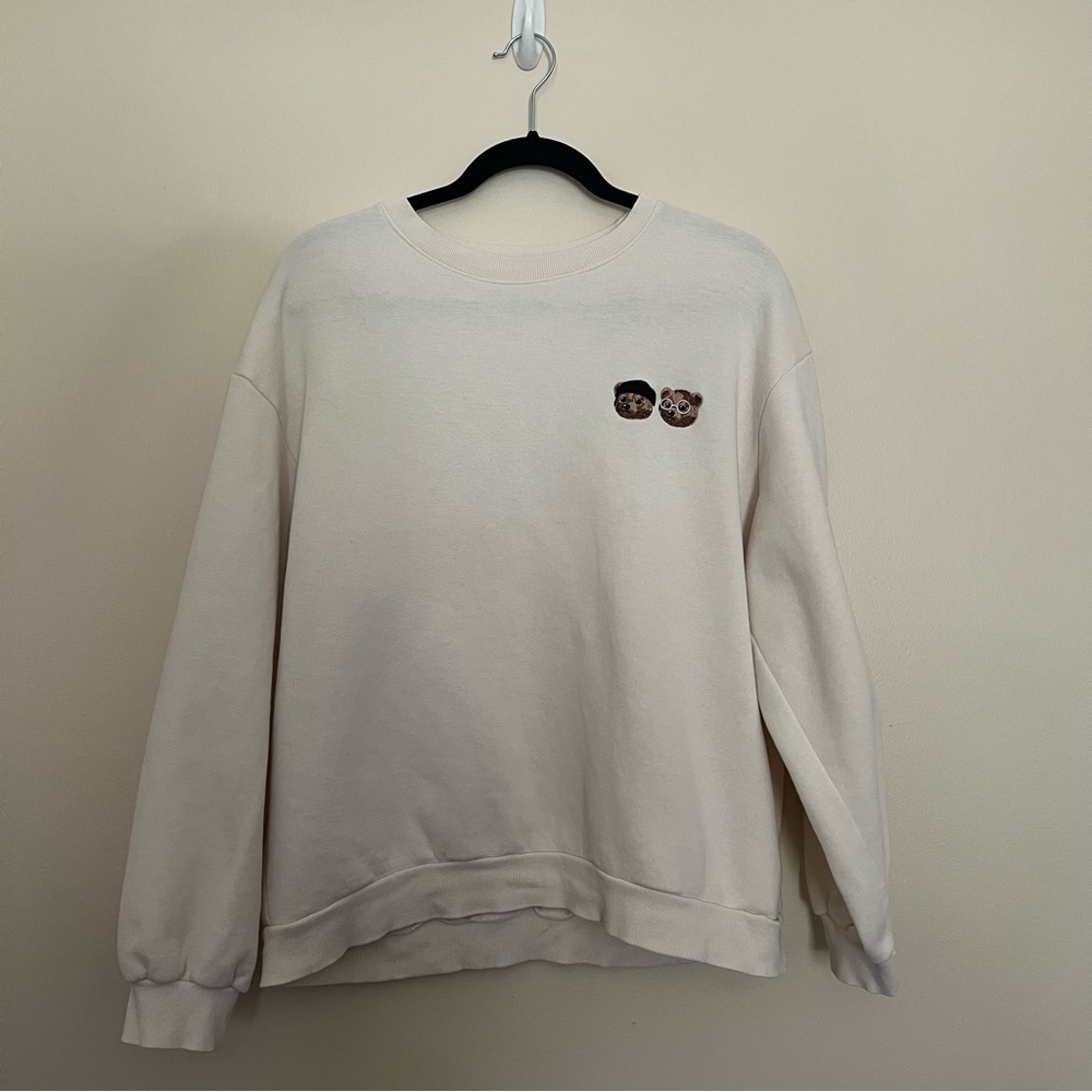 Embroidered Bear Crewneck Cream Sweater Pullover